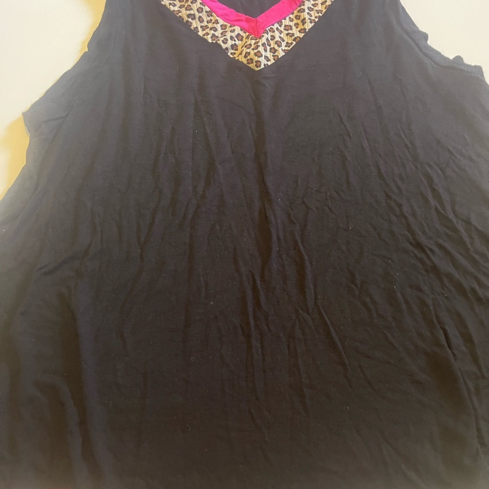 Lily pad Black Sleeveless Top‎ with Pink and Leopard Accents
